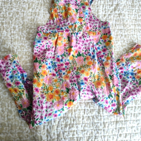 2 jumpsuits - Picture 3 of 4